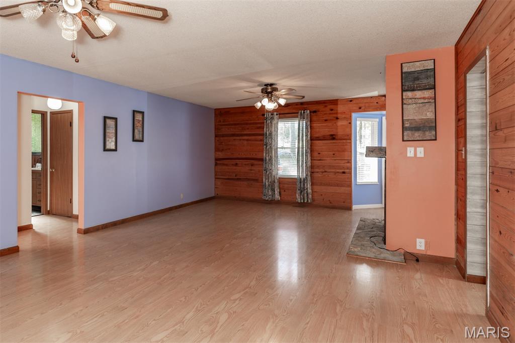 Coles Lake - Residential