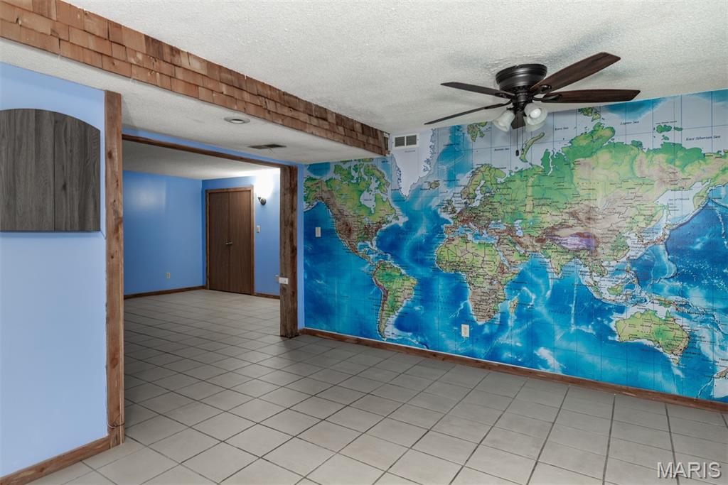 Coles Lake - Residential