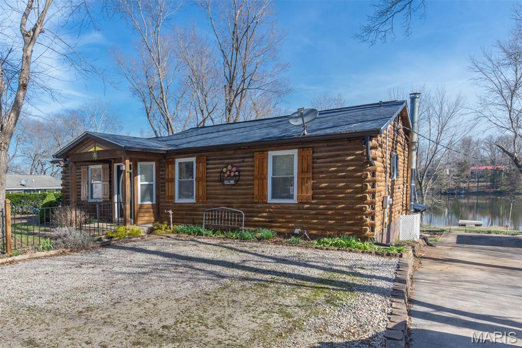 Coles Lake - Residential