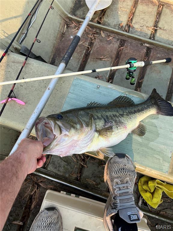 Coles Lake - Residential