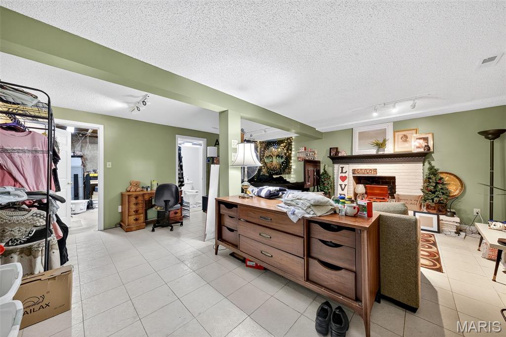 Heatherton Condos Ph1 - Residential