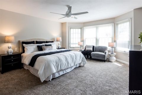 Tiny photo for 567 Sarah Lane #101, Creve Coeur, MO 63141 (MLS # 25060921)