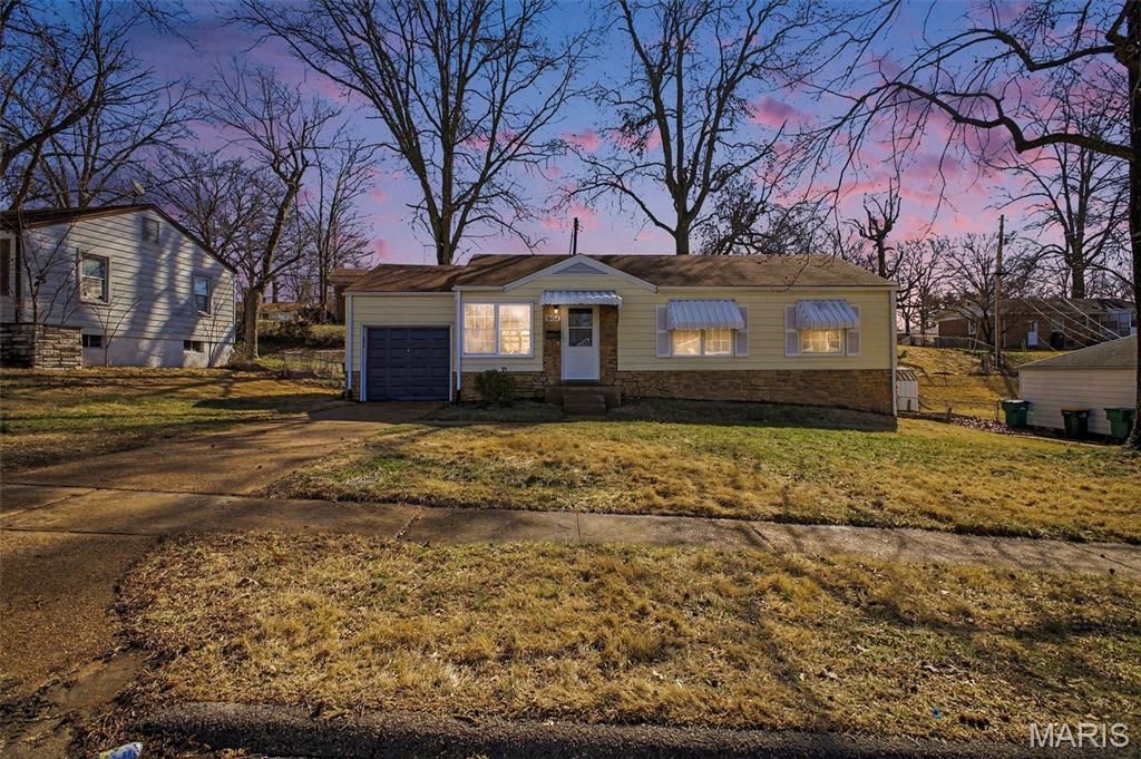 Photo of 10454 Coburg Lands Drive, St Louis, MO 63137 (MLS # 26013804)