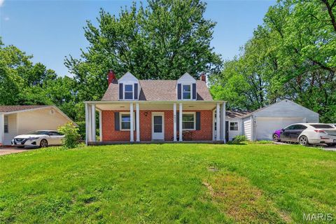 Photo of 9817 Balboa Drive, St Louis, MO 63136 (MLS # 26027659)
