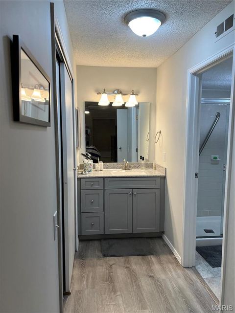 Tiny photo for 572 Coeur de Royale Dr #103, Creve Coeur, MO 63141 (MLS # 26028432)