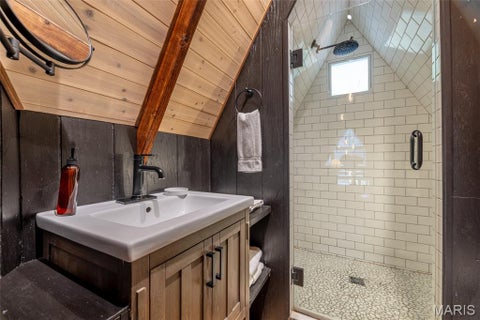 Tiny photo for 455 Foxfire Point Drive, Innsbrook, MO 63390 (MLS # 26067078)