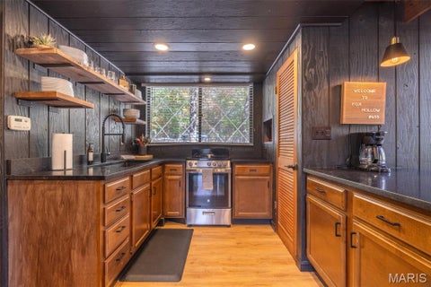 Tiny photo for 455 Foxfire Point Drive, Innsbrook, MO 63390 (MLS # 26067078)