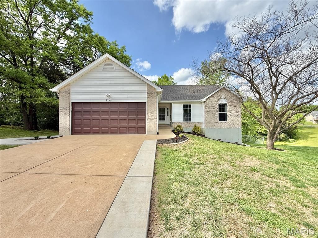 Photo of 1401 Moose Pass, Festus, MO 63028 (MLS # 26025817)