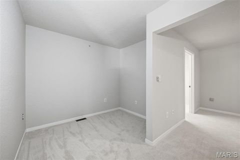 Tiny photo for 200 S Kirkwood Road #308, Kirkwood, MO 63122 (MLS # 26006767)