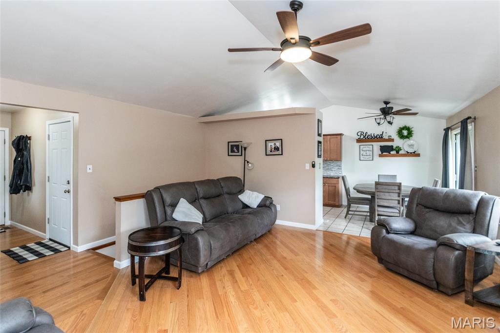 3111 Valley Oaks Drive