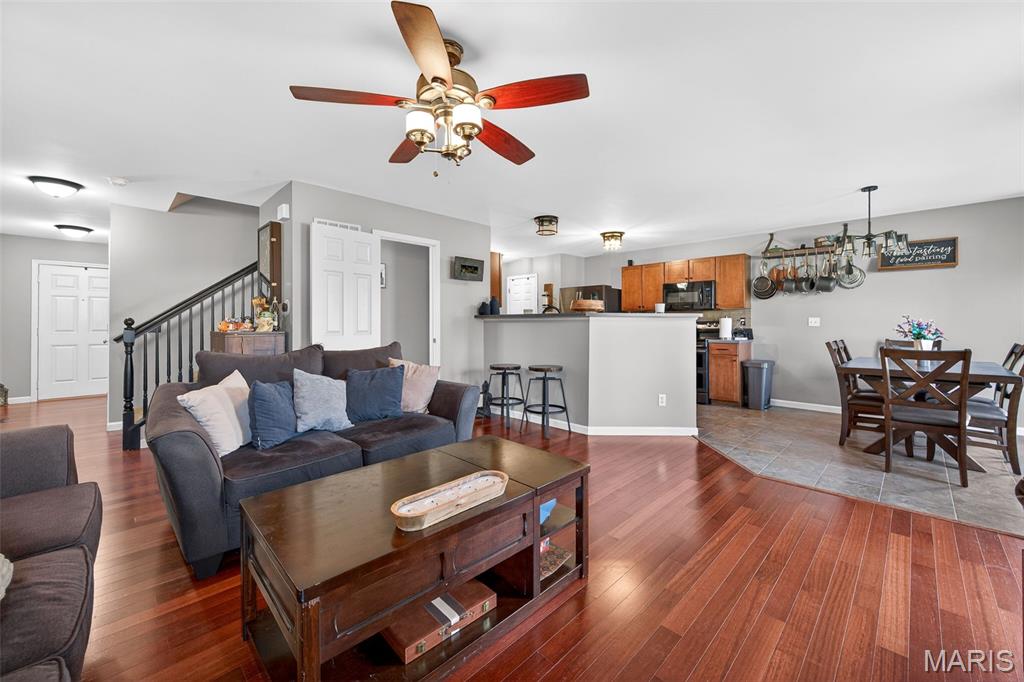 Countryshire #4 - Residential