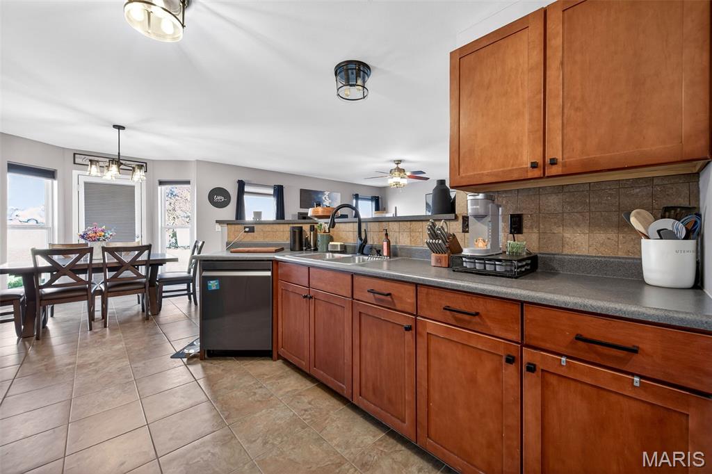 Countryshire #4 - Residential