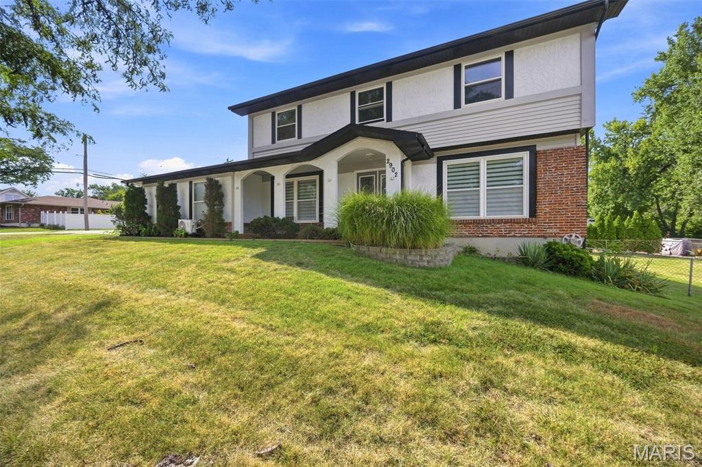 2902 Flameglow Drive - Photo 2