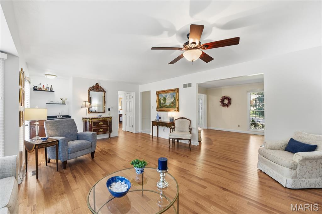 2702 Hillcroft Drive