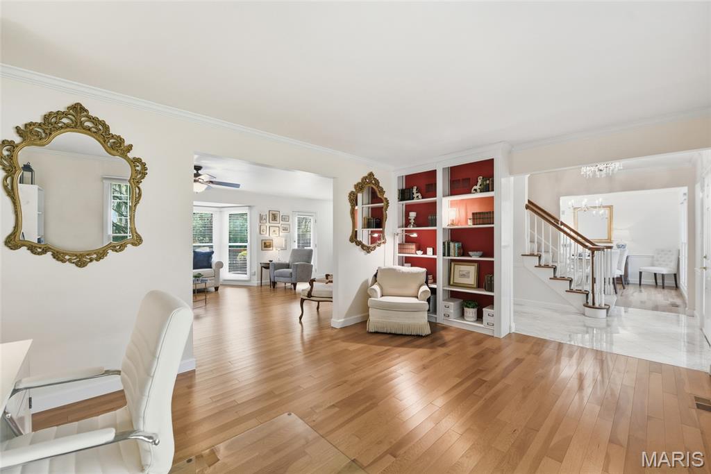 2702 Hillcroft Drive