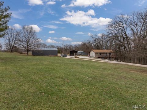 Photo of 18504 Wagon Wheel Trail, Warrenton, MO 63383 (MLS # 25082433)