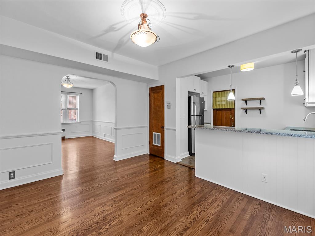 Cromwell Condo - Residential