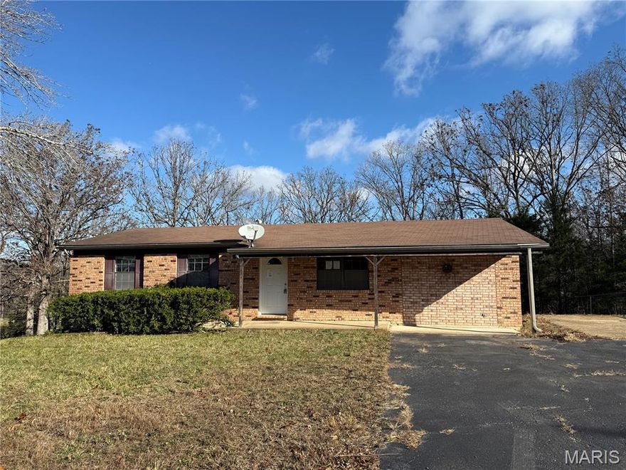 Perfectly suited for comfortable living, this 3-bedroom, 1.5-bath home features an inviting interior and a layout that works for all lifestyles. The full unfinished basement is a blank canvas—ideal for creating a rec room, hobby space, or extra storage. Outside, the chain-link fence surrounds a large yard that’s perfect for children, pets, or weekend gatherings. A wonderful place to plant roots