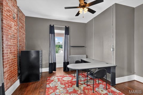 Tiny photo for 424 N 2nd Street, St Charles, MO 63301 (MLS # 26056817)