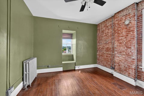 Tiny photo for 424 N 2nd Street, St Charles, MO 63301 (MLS # 26056817)