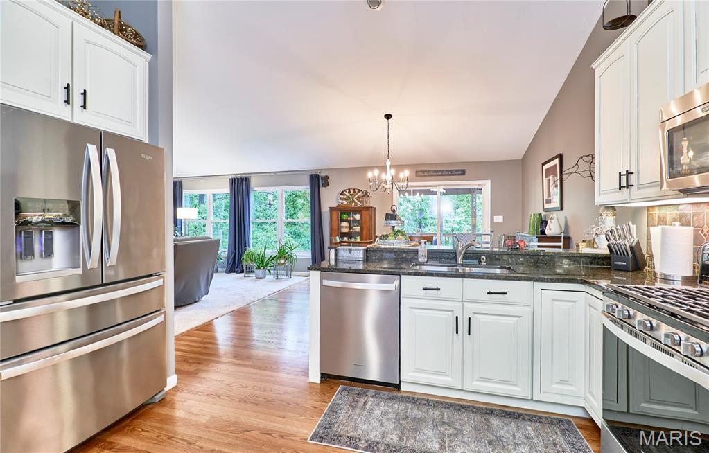 O'Fallon, Missouri 63366, United States, 4 Bedrooms Bedrooms, ,3 BathroomsBathrooms,Residential,Pending,152908