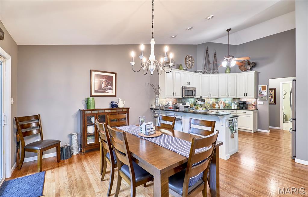 O'Fallon, Missouri 63366, United States, 4 Bedrooms Bedrooms, ,3 BathroomsBathrooms,Residential,Pending,152908