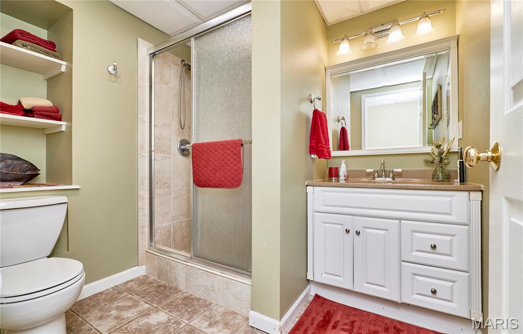 O'Fallon, Missouri 63366, United States, 4 Bedrooms Bedrooms, ,3 BathroomsBathrooms,Residential,Pending,152908