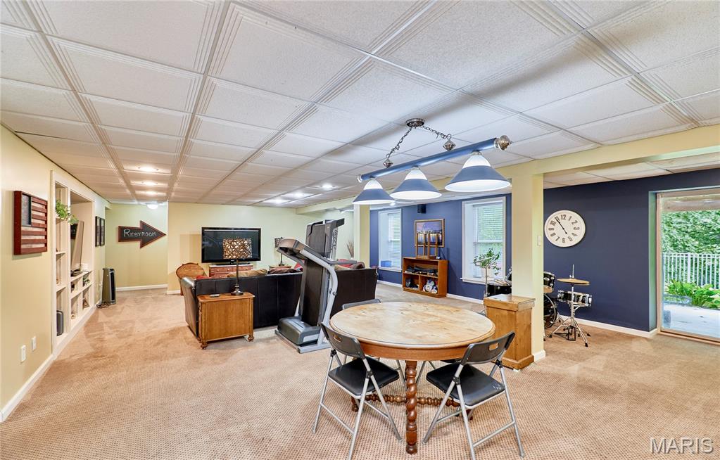 O'Fallon, Missouri 63366, United States, 4 Bedrooms Bedrooms, ,3 BathroomsBathrooms,Residential,Pending,152908