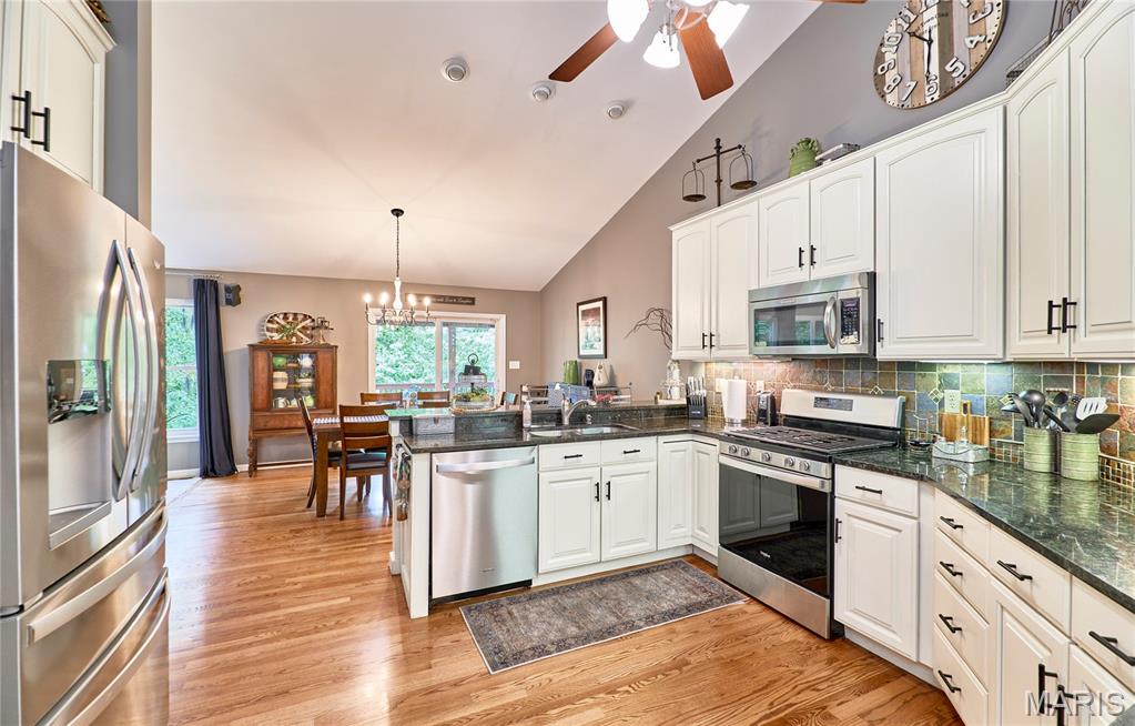 O'Fallon, Missouri 63366, United States, 4 Bedrooms Bedrooms, ,3 BathroomsBathrooms,Residential,Pending,152908