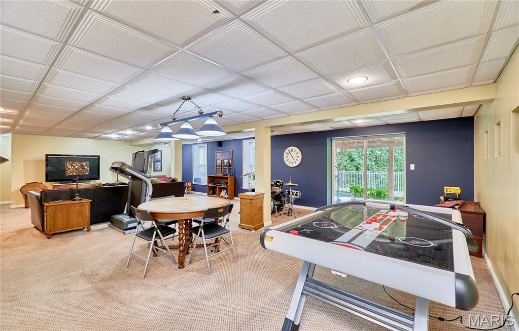 O'Fallon, Missouri 63366, United States, 4 Bedrooms Bedrooms, ,3 BathroomsBathrooms,Residential,Pending,152908