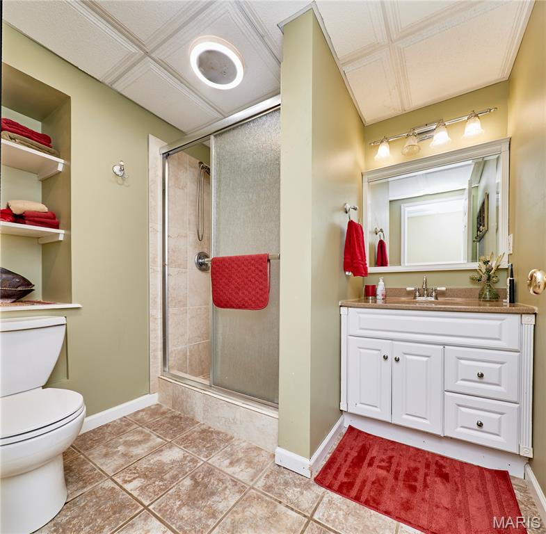 O'Fallon, Missouri 63366, United States, 4 Bedrooms Bedrooms, ,3 BathroomsBathrooms,Residential,Pending,152908