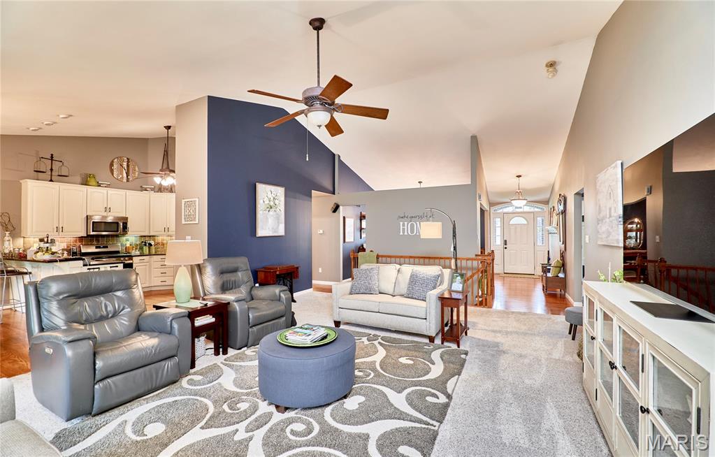 O'Fallon, Missouri 63366, United States, 4 Bedrooms Bedrooms, ,3 BathroomsBathrooms,Residential,Pending,152908