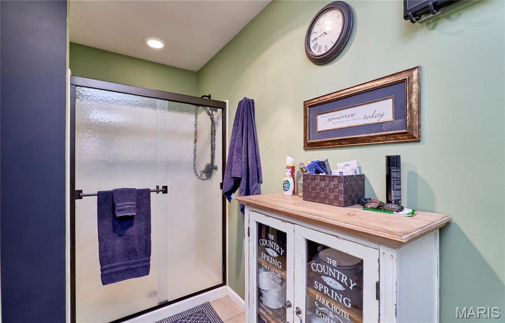 O'Fallon, Missouri 63366, United States, 4 Bedrooms Bedrooms, ,3 BathroomsBathrooms,Residential,Pending,152908