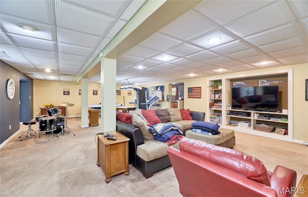 O'Fallon, Missouri 63366, United States, 4 Bedrooms Bedrooms, ,3 BathroomsBathrooms,Residential,Pending,152908