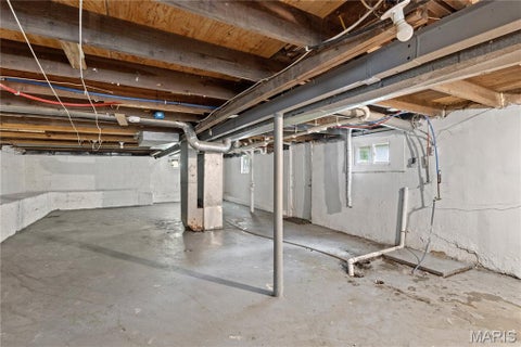 Tiny photo for 6155 Emerald Avenue, Ferguson, MO 63135 (MLS # 26056949)