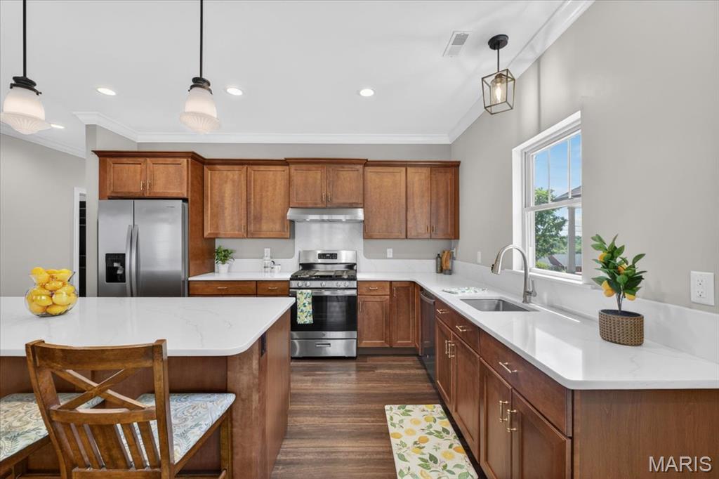 1595 W 5th Street
