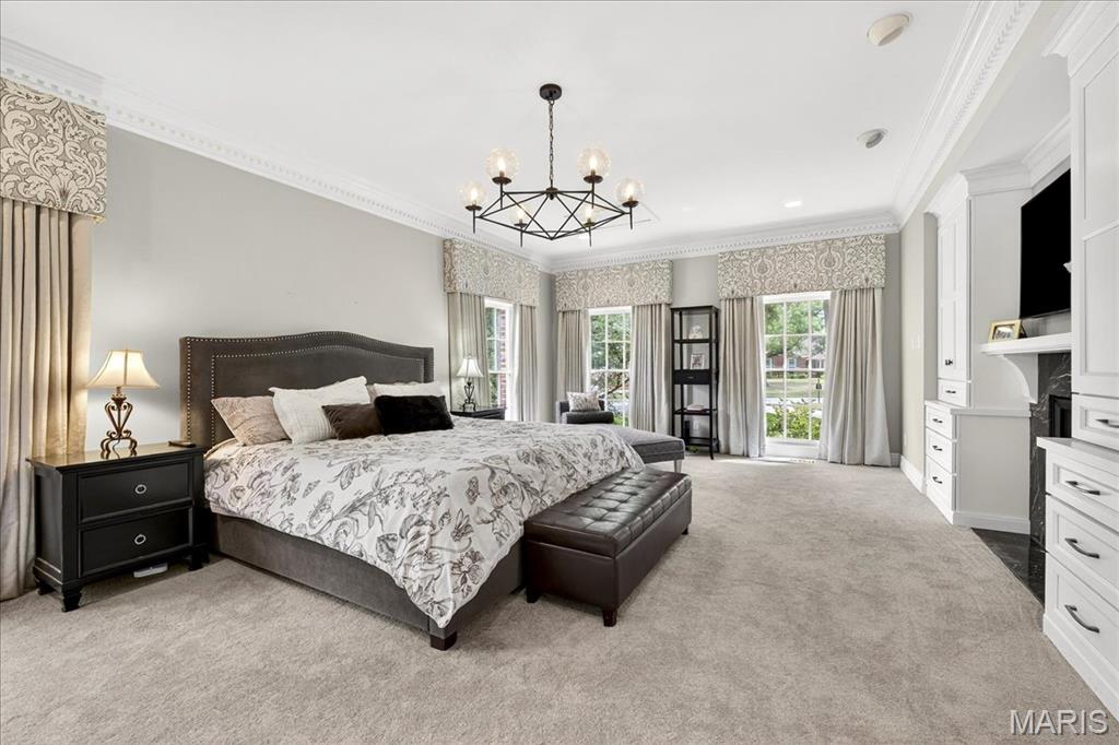 Frontenac, Missouri 63131, United States, 6 Bedrooms Bedrooms, ,6 BathroomsBathrooms,Residential,Pending,200909