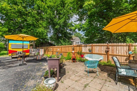 Tiny photo for 329 Stark Court, Webster Groves, MO 63119 (MLS # 26066249)