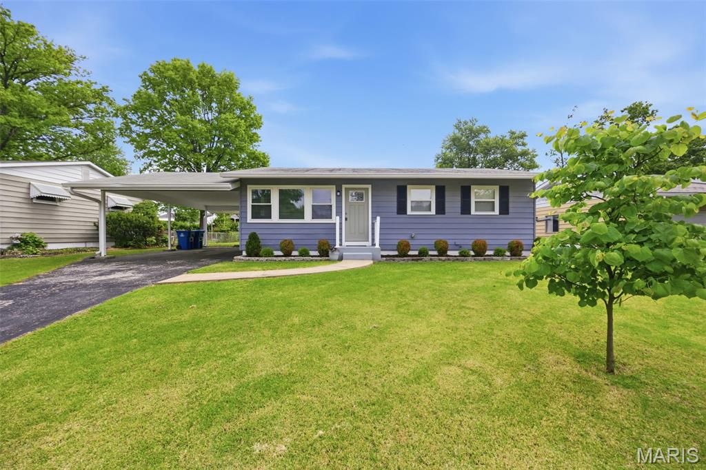 Photo of 11366 Ranger Drive, St Louis, MO 63128 (MLS # 26025592)