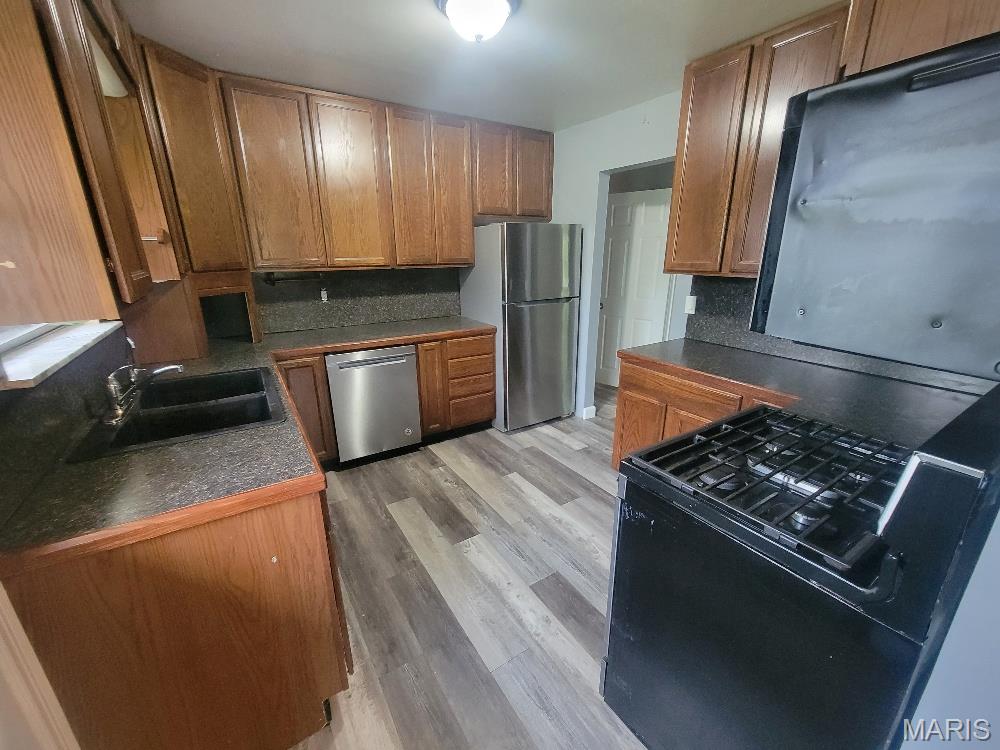 6128 Fee Fee Road