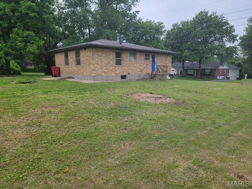 6128 Fee Fee Road