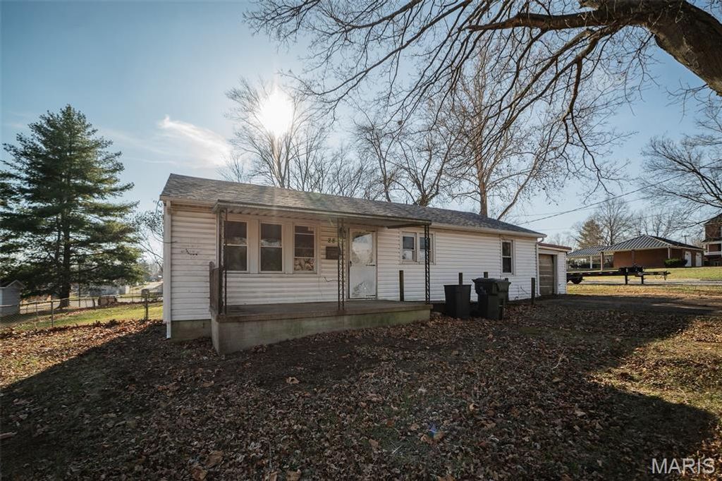 Photo of 28 Park Street, Farmington, MO 63640 (MLS # 25079996)