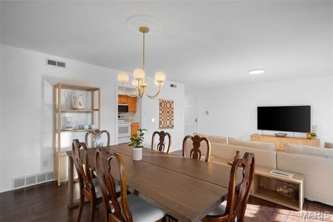 Tiny photo for 917 Claytonbrook Drive #3, Ballwin, MO 63011 (MLS # 26035034)