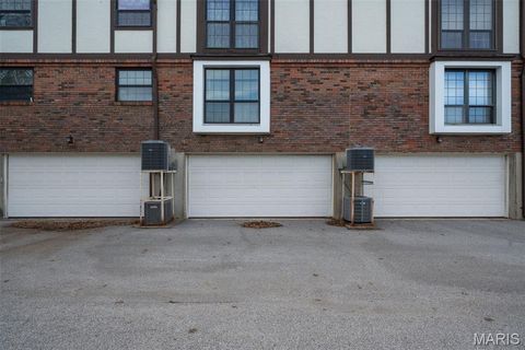 Tiny photo for 917 Claytonbrook Drive #3, Ballwin, MO 63011 (MLS # 26035034)