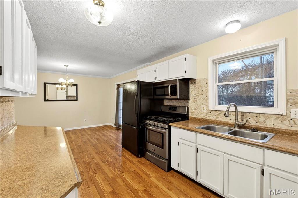 Hazelwood, Missouri 63042, United States, 3 Bedrooms Bedrooms, ,2 BathroomsBathrooms,Residential,Active,257521