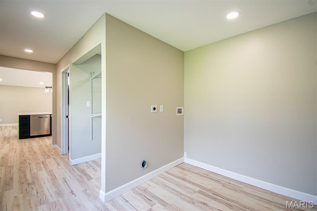 BELLERIVE ESTATES - Residential