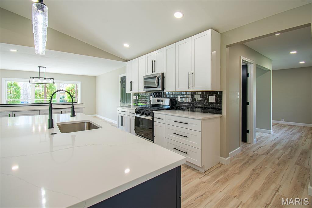 BELLERIVE ESTATES - Residential