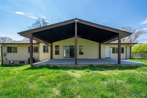 Tiny photo for 13123 DARTAGNAN Court, Creve Coeur, MO 63141 (MLS # 26020446)