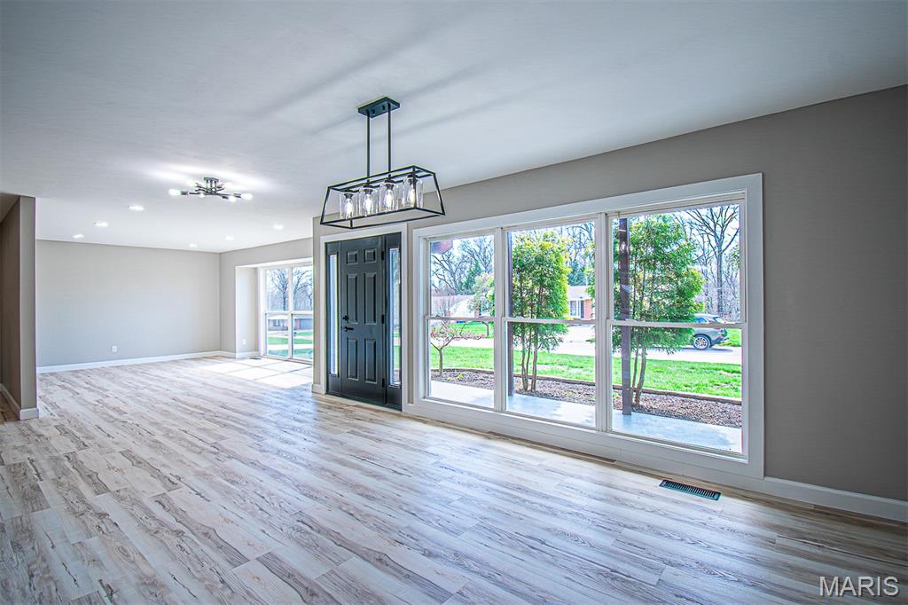 BELLERIVE ESTATES - Residential