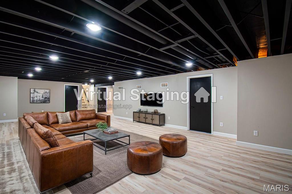 BELLERIVE ESTATES - Residential